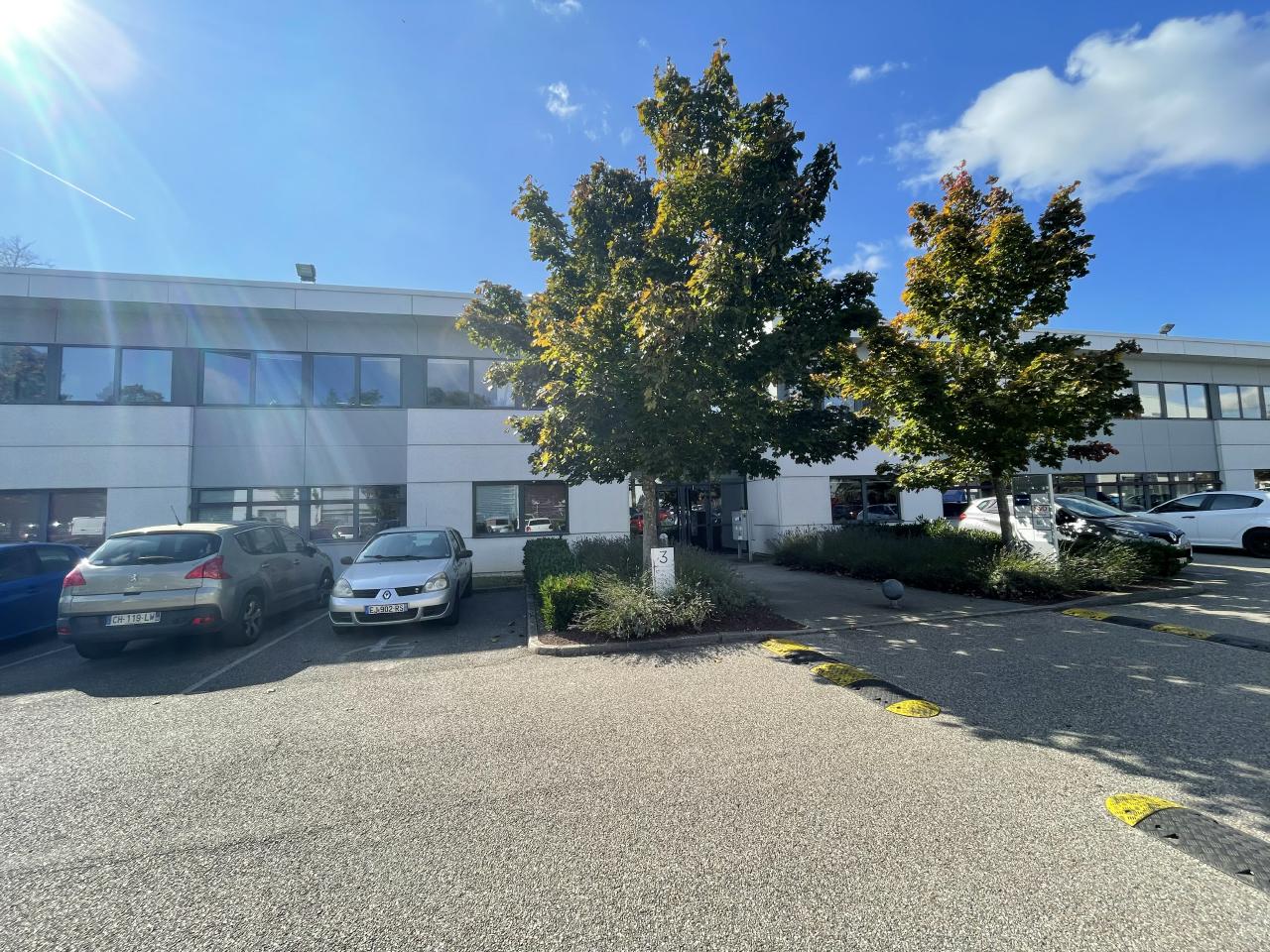 Bureau Limonest 434m² Location bureau Limonest Rhône OLBUR2202053 0